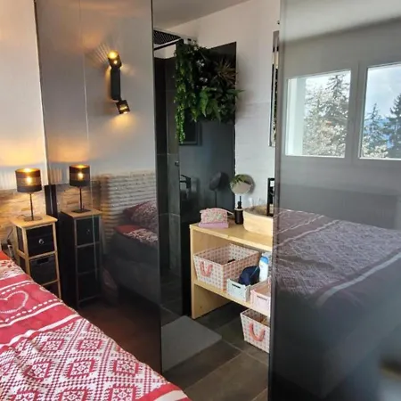 Chez Claudine Et Charles -