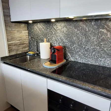 Chez Claudine Et Charles - *