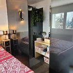 Chez Claudine Et Charles -